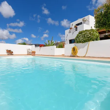 Elvira בית הארחה Tías