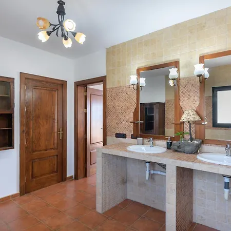 בית הארחה Elvira